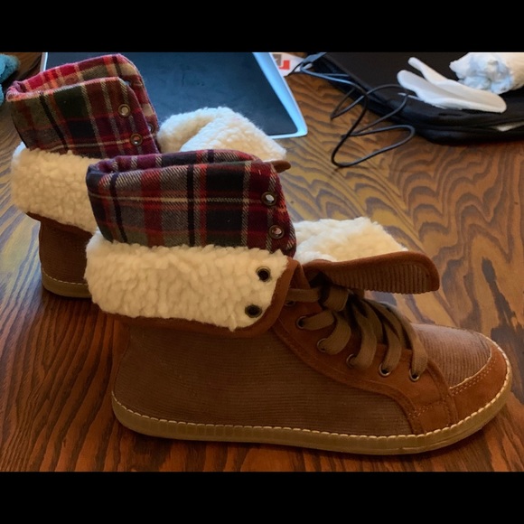 Great Unleashed Boots!!! - Picture 2 of 8